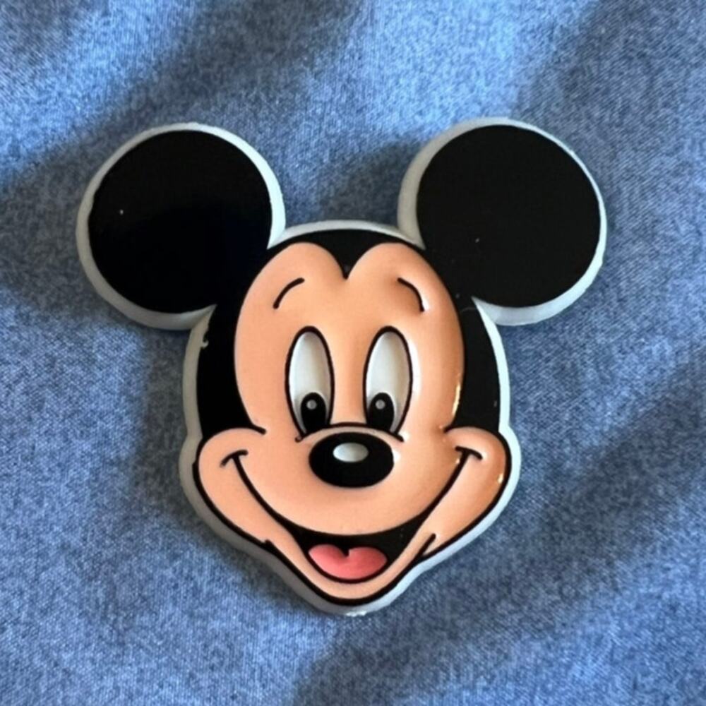 Vintage 1990s Walt Disney World Mickey Mouse Head Trading Pin Black White